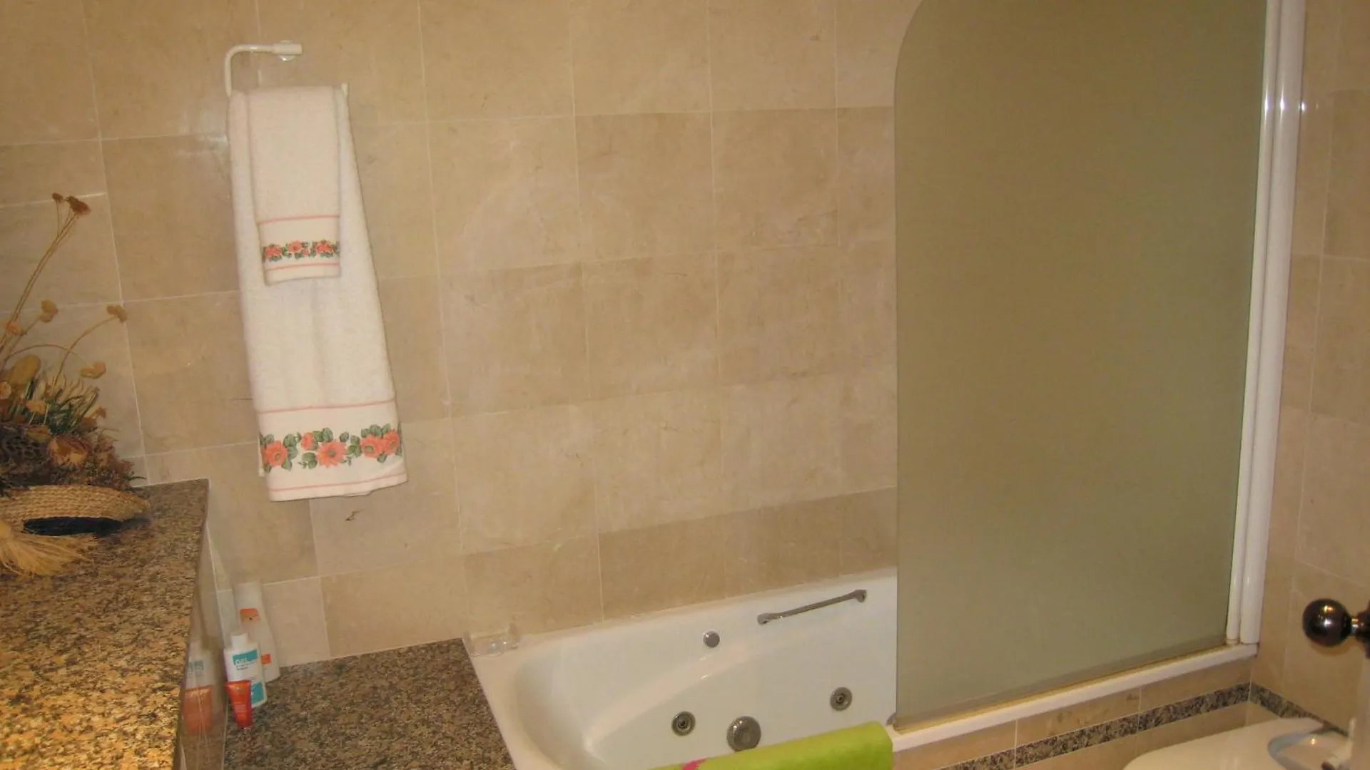 Apartamento De Lujo Cerca De La Playa Con Piscina Y Terraza En L'Estartit - Es-323-21